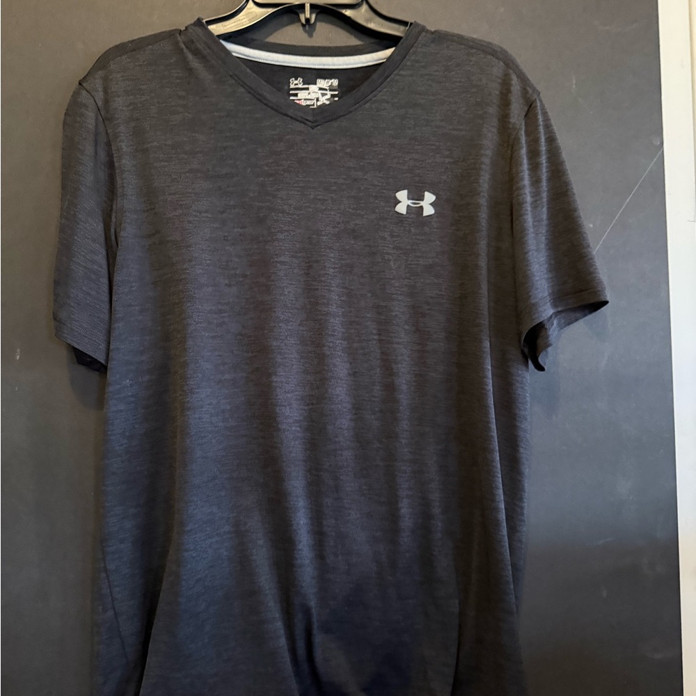 Under Armour Men's Charcoal V-Neck Tee